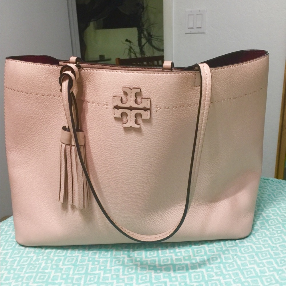 Tory Burch McGraw large pebbled leather tote!